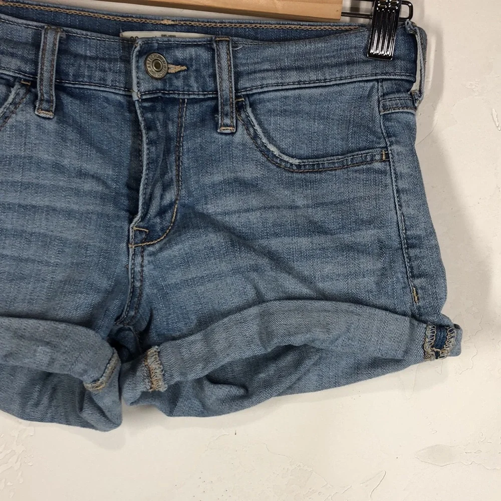Abercrombie & Fitch jean shorts size 24 - Picture 3 of 9